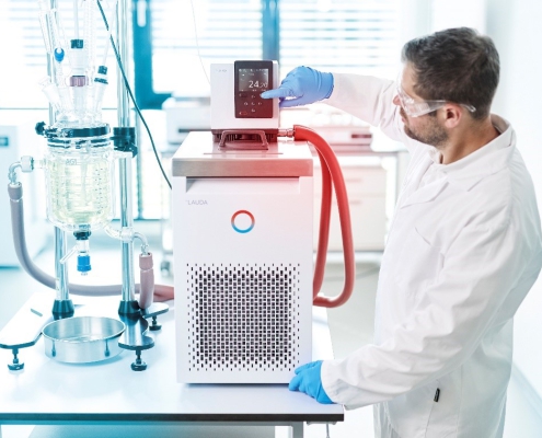 شرکت فراسرشیمی، نسل جدید سیستم‌های کنترل دقیق دما را با معرفی LAUDA Universa در ایران ارائه کرد