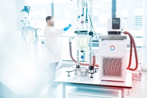 شرکت فراسرشیمی، نسل جدید سیستم‌های کنترل دقیق دما را با معرفی LAUDA Universa در ایران ارائه کرد